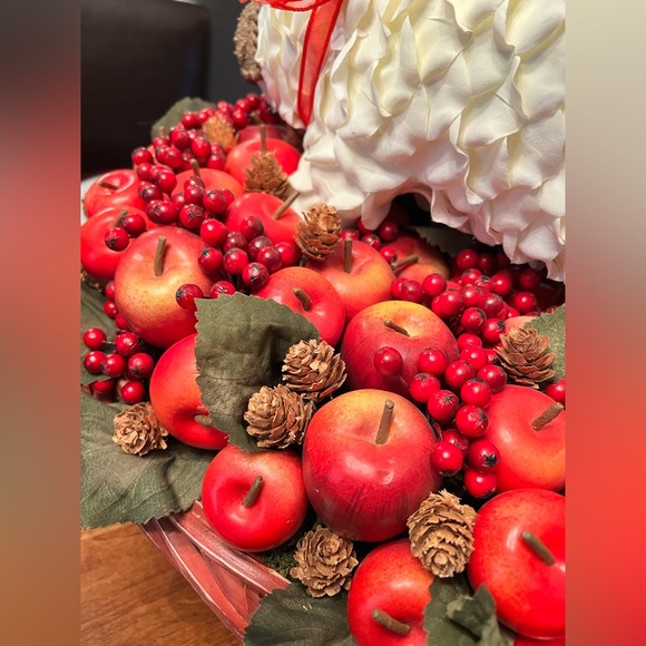 Vintage XL Artisan Rose Petal Christmas Pig in festive basket Faux Floral - Picture 12 of 16